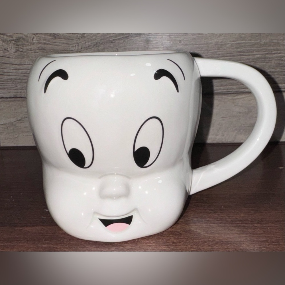 Super Cute 🥰 CASPER THE FRIENDLY GHOST
. Halloween Mug - NEW